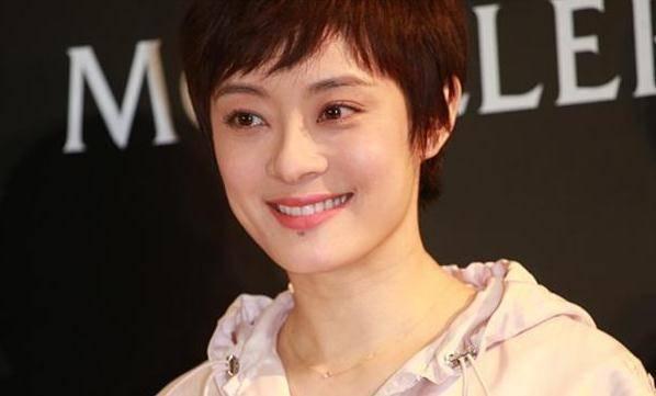 孙俪今日爆料了吗最新消息,揭秘娱乐圈不为人知的一面